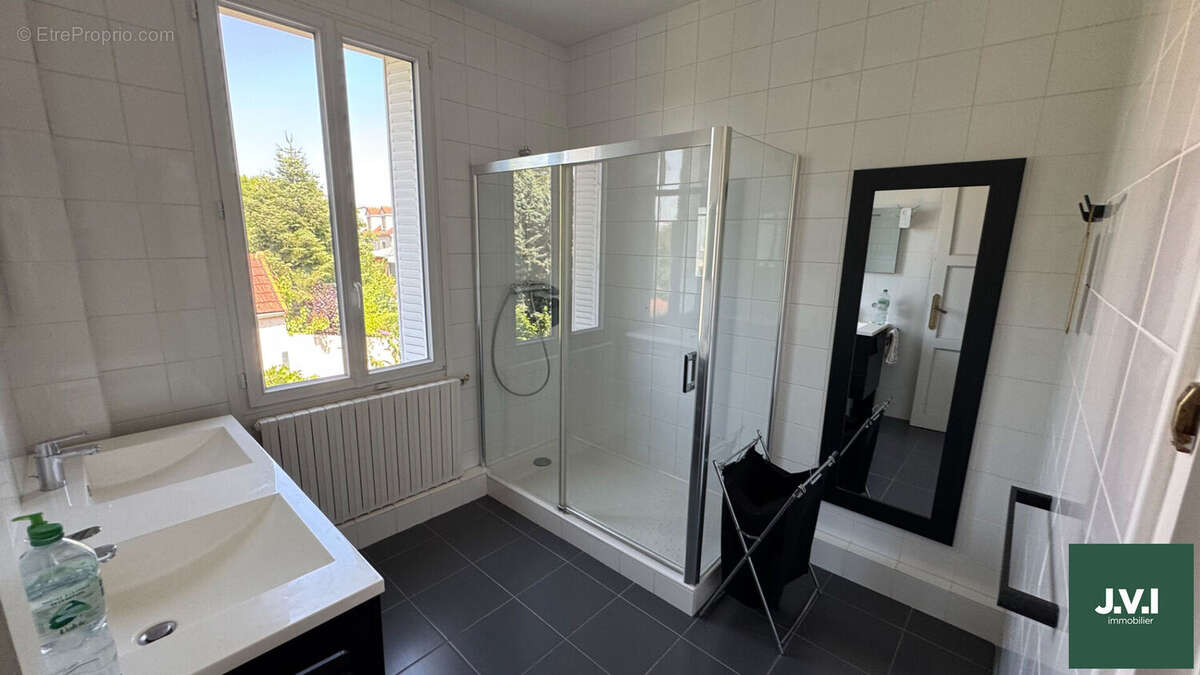 Maison à ENGHIEN-LES-BAINS