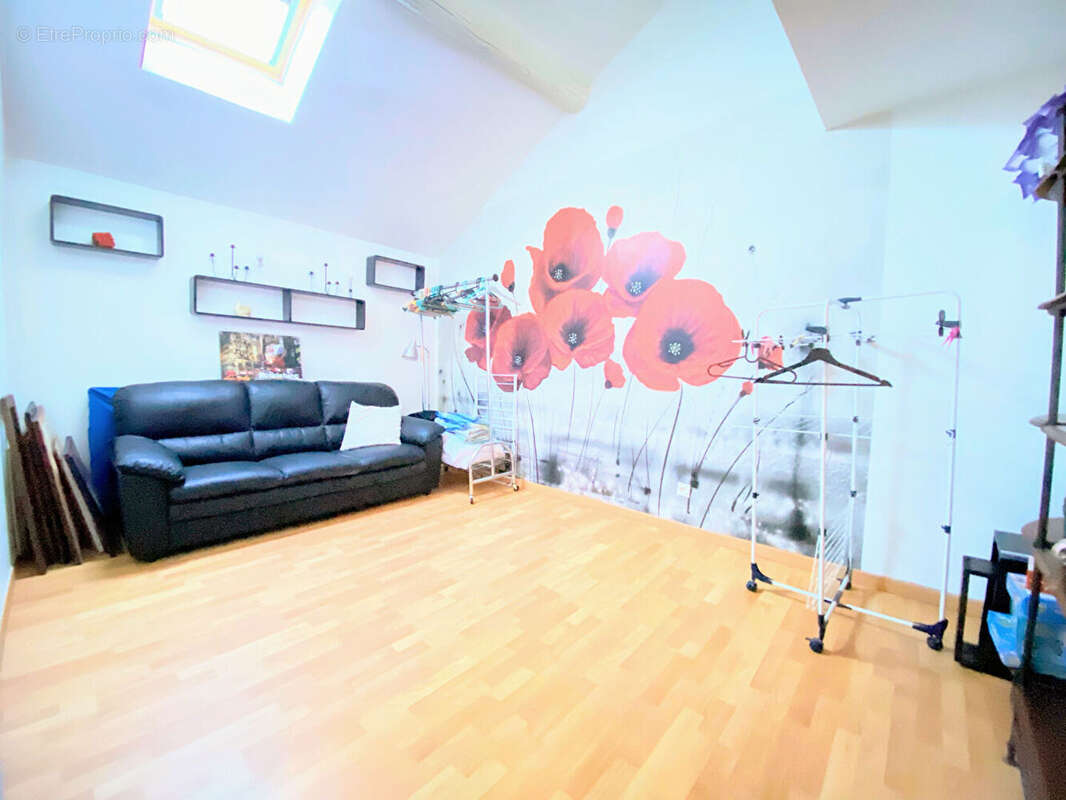 Maison à SAINT-LAURENT-DES-ARBRES