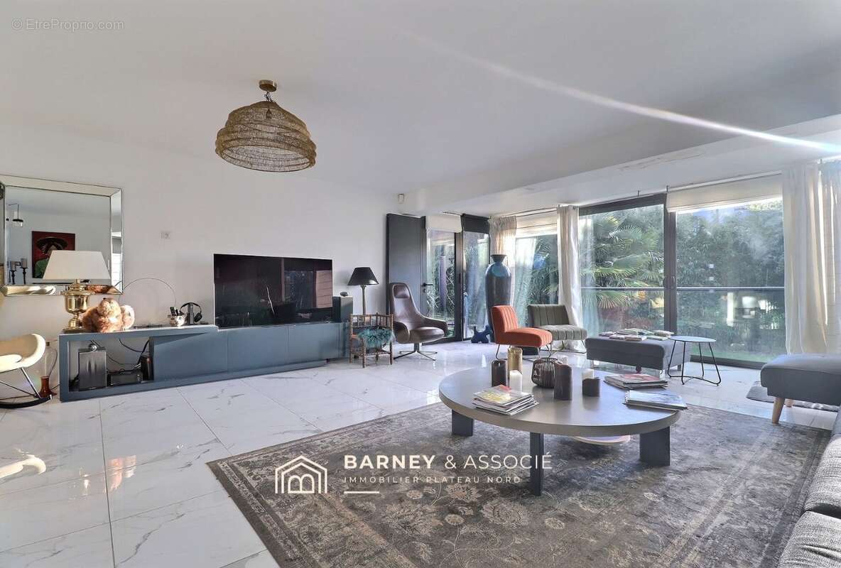 Maison à MONT-SAINT-AIGNAN