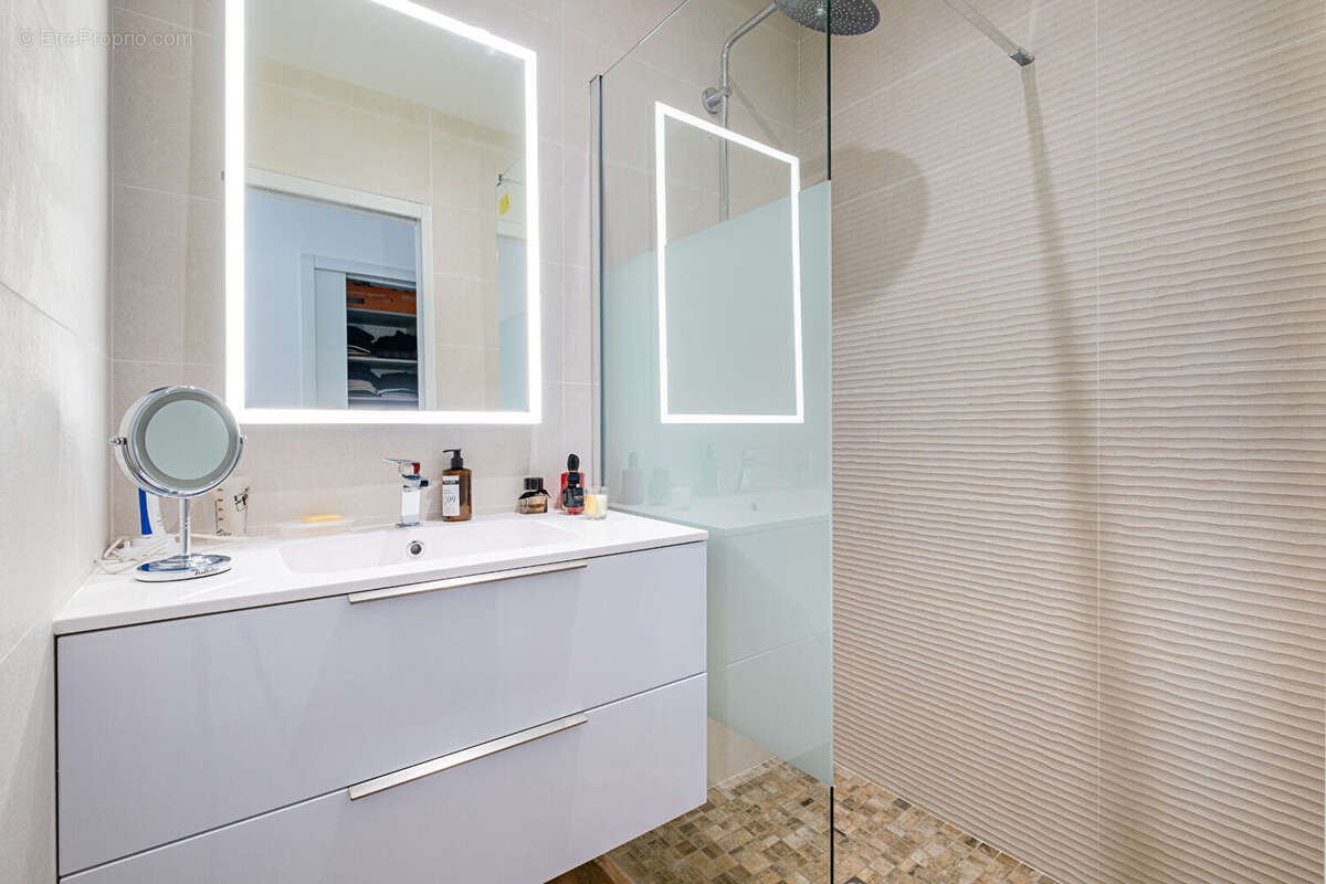 Superbe Maison Contemporaine bio climatique de 163m² + gagage - photo 9