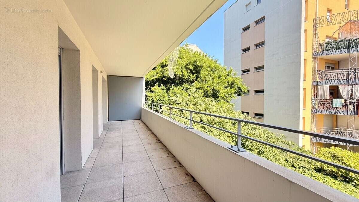 Appartement à LYON-7E