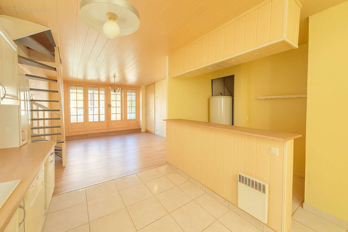 Maison à SAINT-MICHEL-CHEF-CHEF