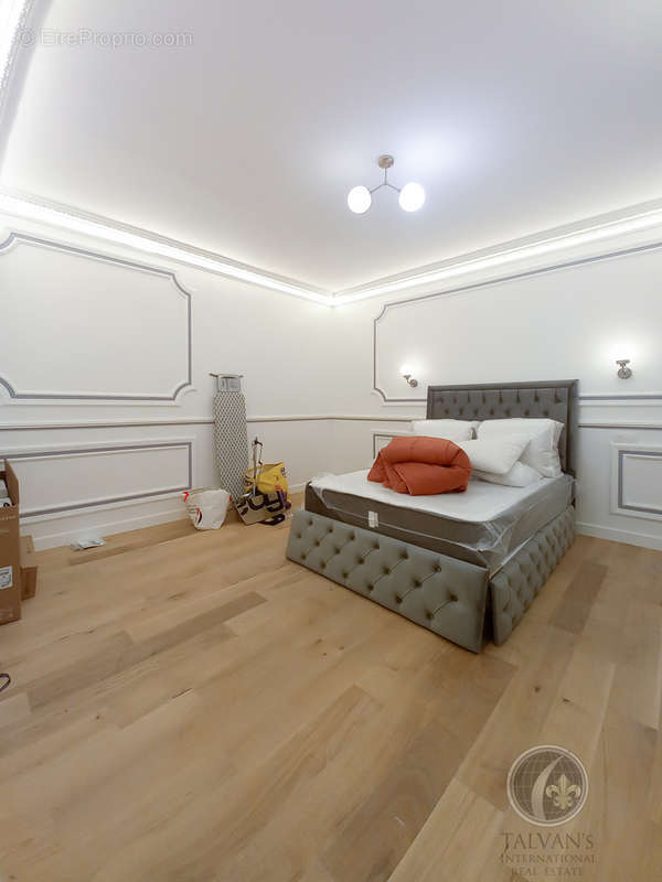 Appartement à PARIS-9E