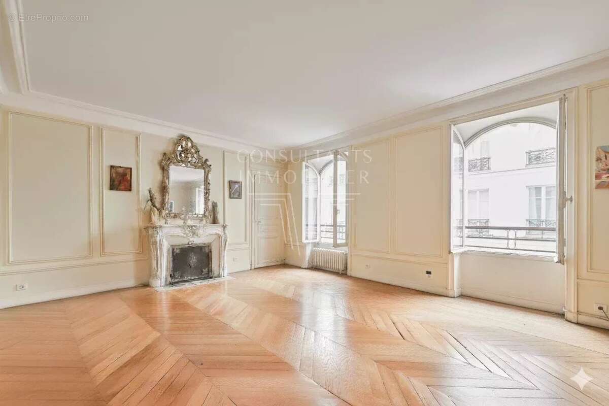 Appartement à PARIS-6E