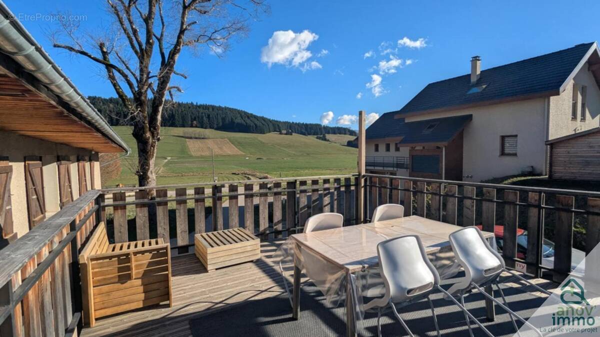 Appartement à MEAUDRE