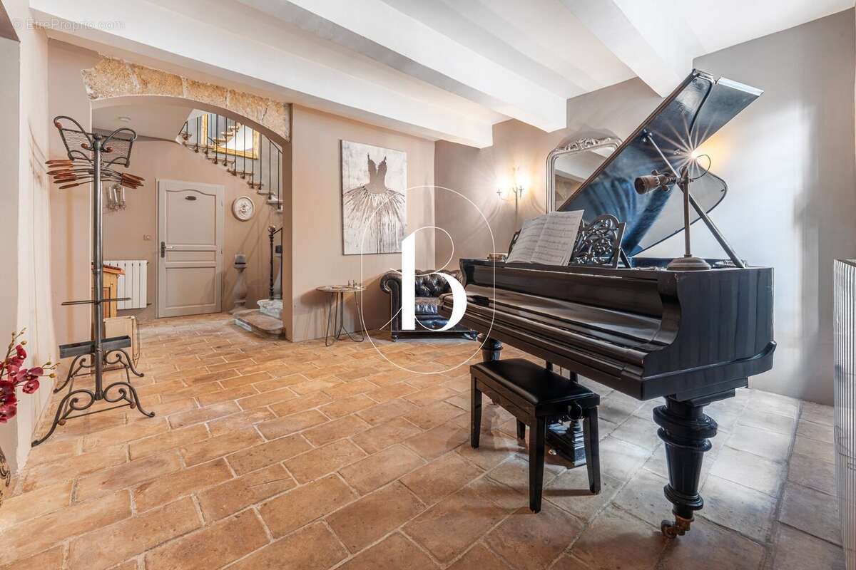 Maison à UZES