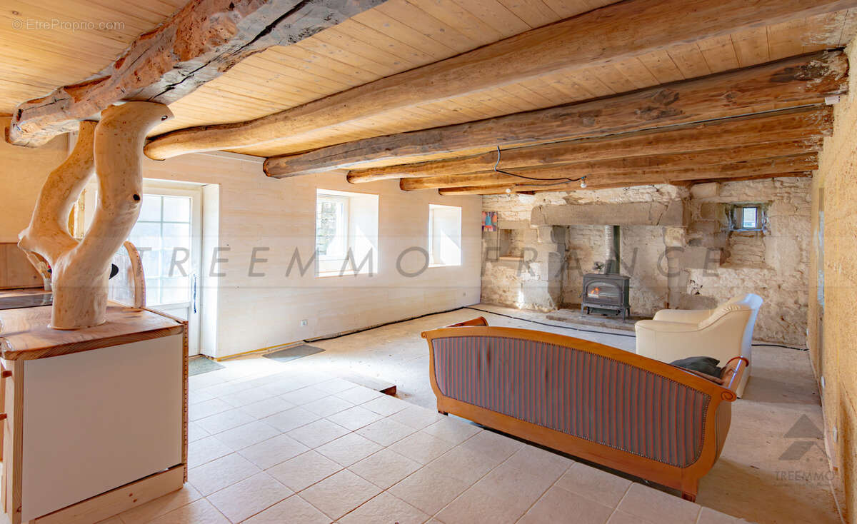 Maison à PLOUGUERNEAU