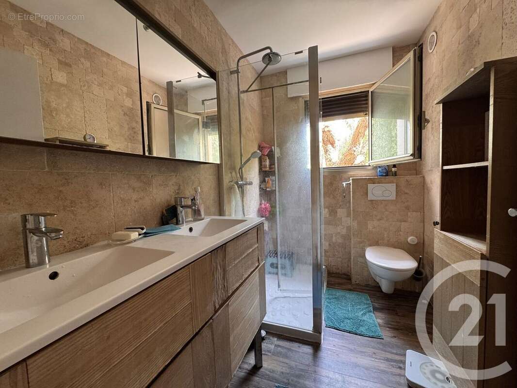 Appartement à LE CANNET