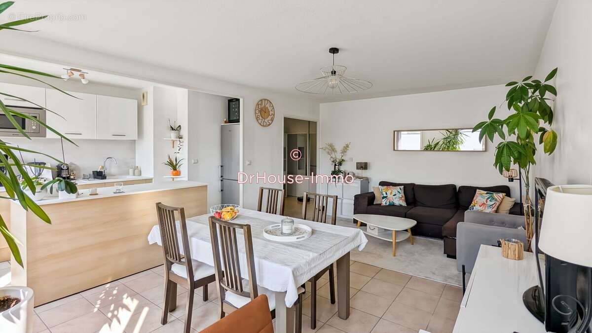 Appartement à LYON-8E