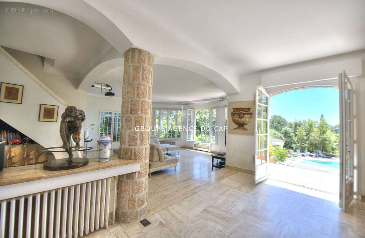 Maison à SAINT-RAPHAEL