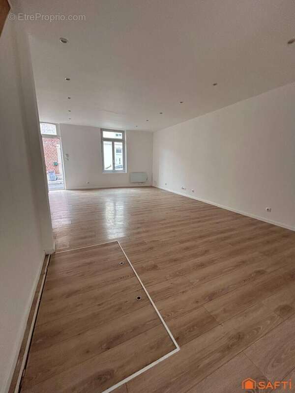 Maison 91 m² à Saint-Quentin  - photo 2