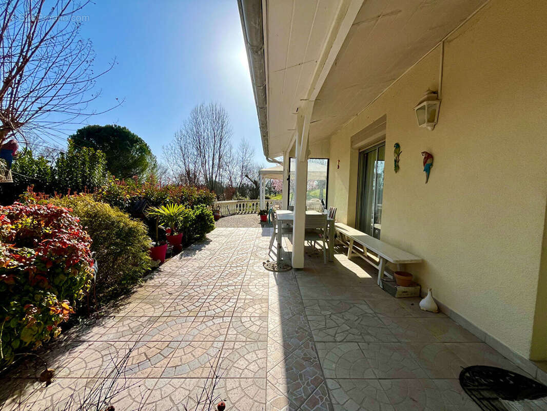 Maison à CASTELMORON-SUR-LOT