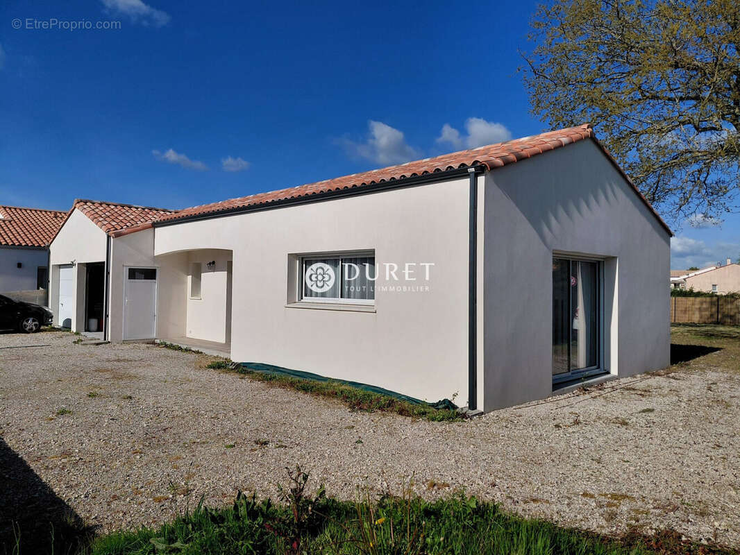 Maison à LA CHAPELLE-HERMIER
