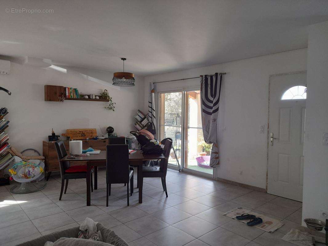 Maison à VINON-SUR-VERDON