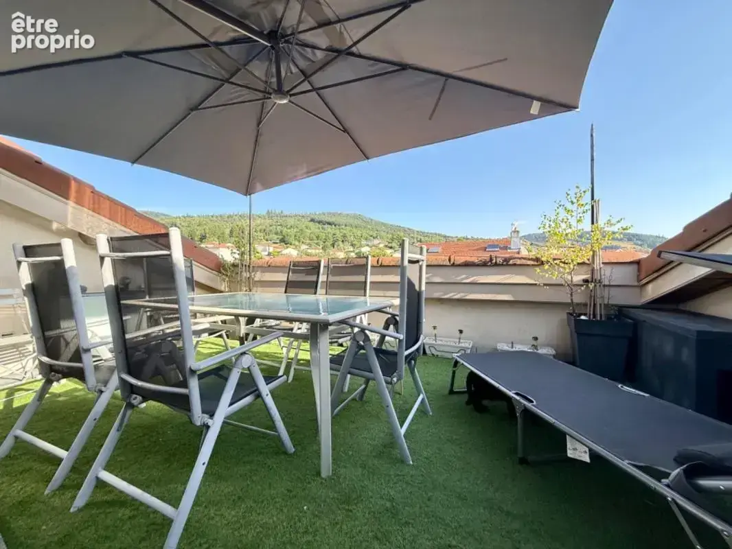 Appartement à vendre 5 pièces LE CHAMBON FEUGEROLLES (42) - photo 2