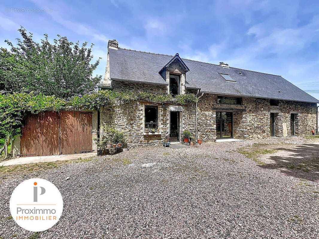 Maison à MAURE-DE-BRETAGNE