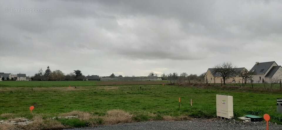 Terrain à LA FLECHE