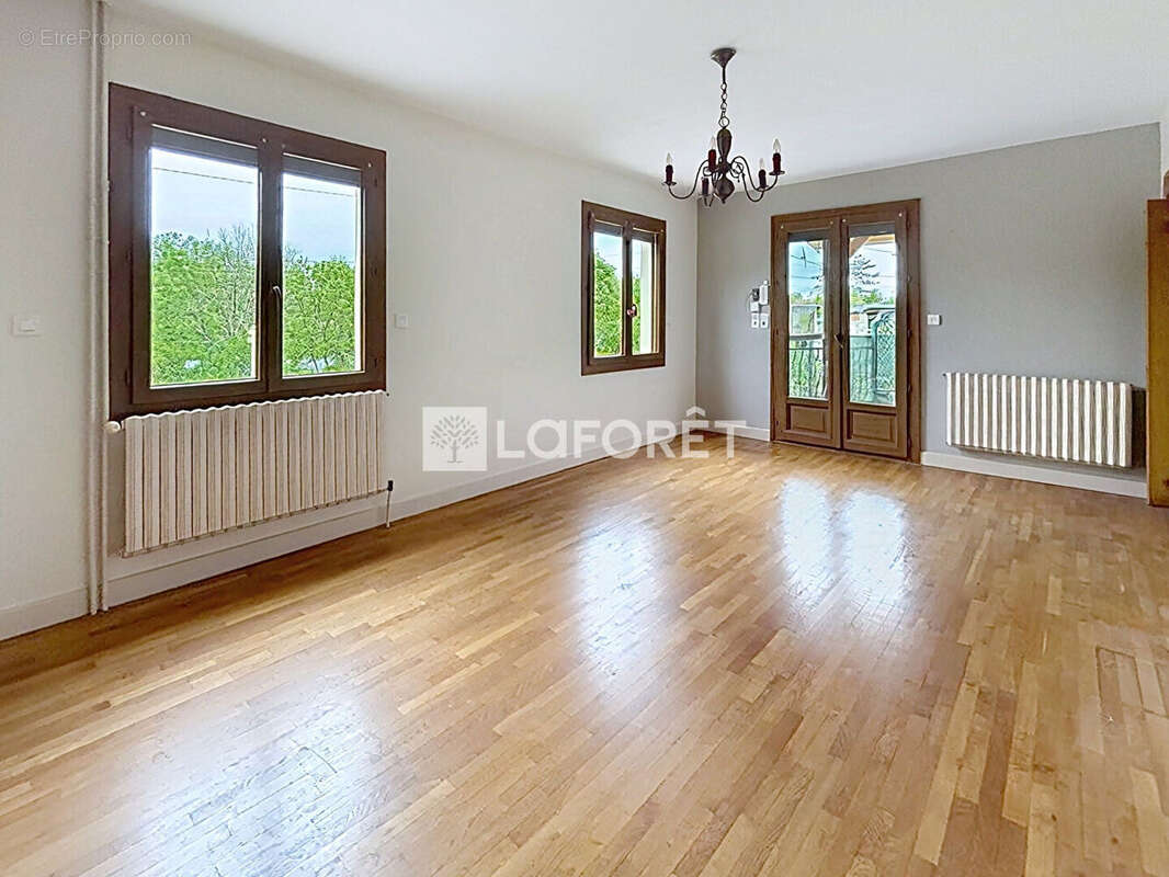 Maison Quingey 8 pièce(s) 135 m2 - photo 4