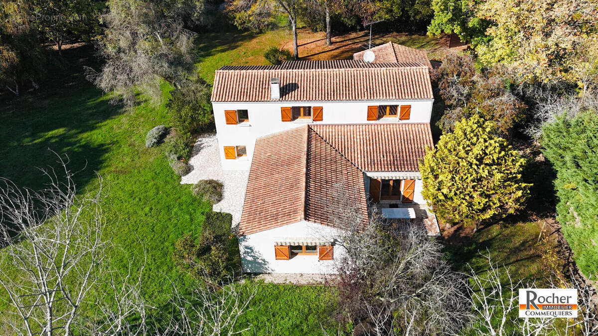 Maison à COMMEQUIERS