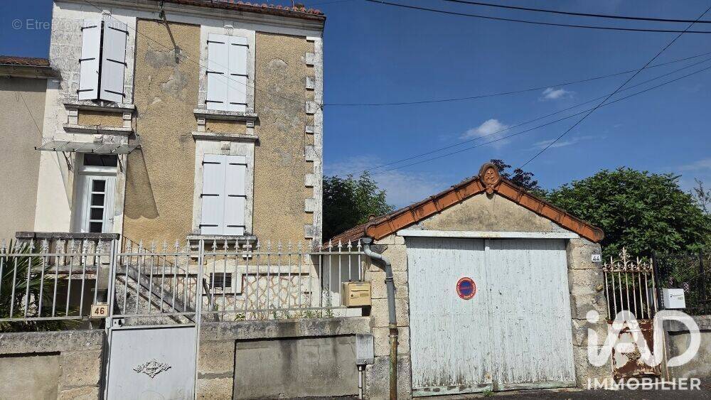 Photo 1 - Maison à ANGOULEME