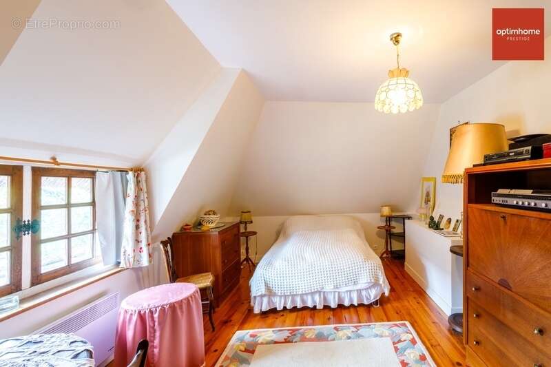 Maison à PONT-L'EVEQUE