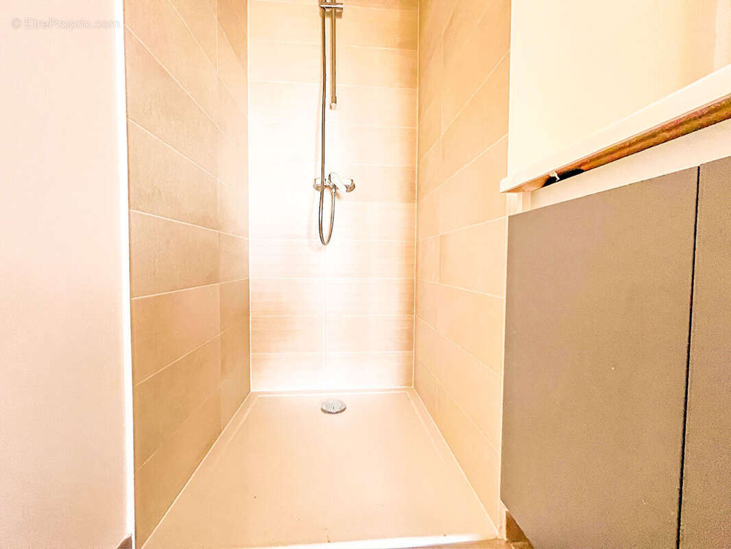 Dernier etage - photo 12