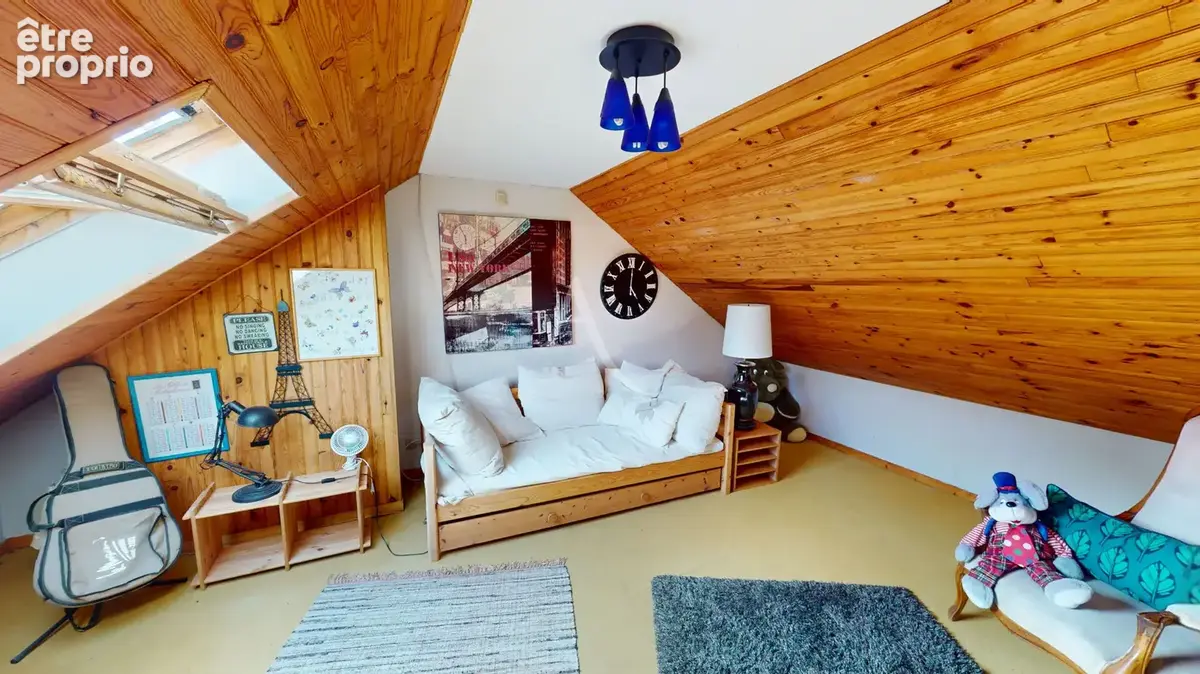 Maison familiale de caractère aux beaux volumes, au calme et sans vis-à-vis - photo 8