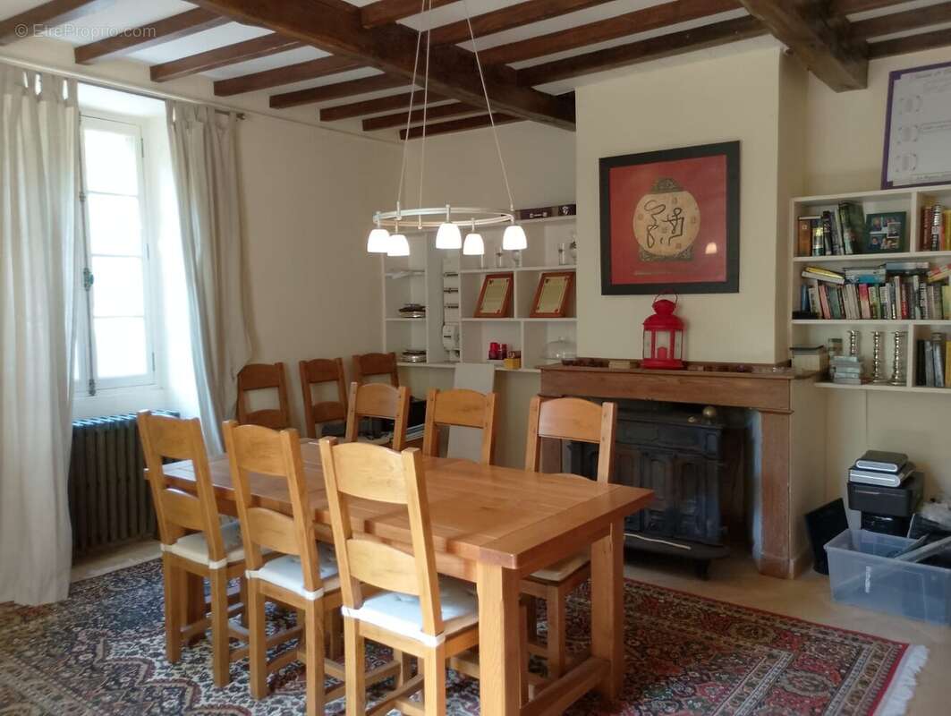 Haute Garonne, Maison de campagne isolée avec caractéristiques originales, salle à manger et cheminée Secluded Country House with Original Features, dining room, fireplace - Maison à BOULOGNE-SUR-GESSE