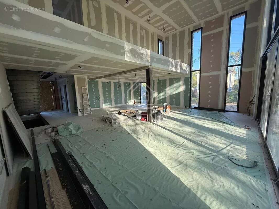 Appartement à POMPONNE
