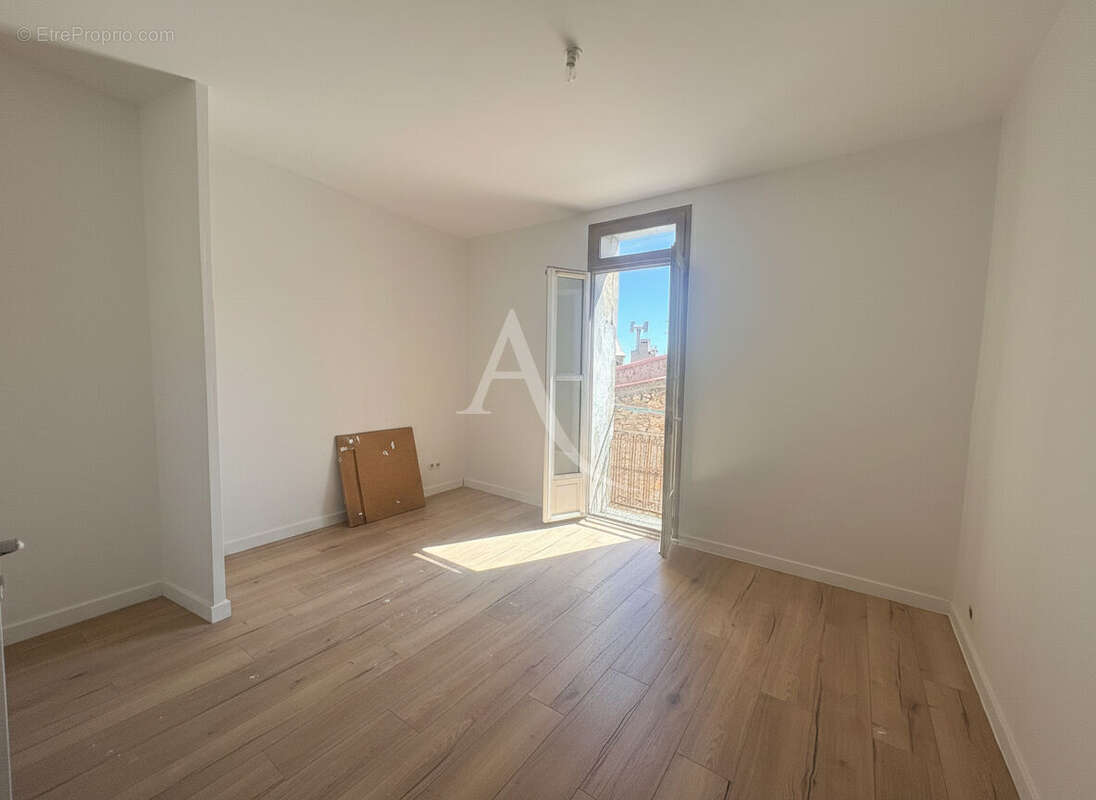 Appartement Sète 3 pièce(s)  duplex de124 m2 - photo 4