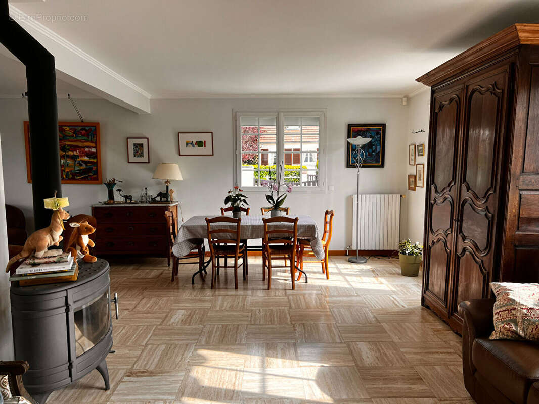 Maison à ORRY-LA-VILLE