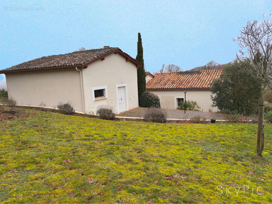 Maison à DOLMAYRAC