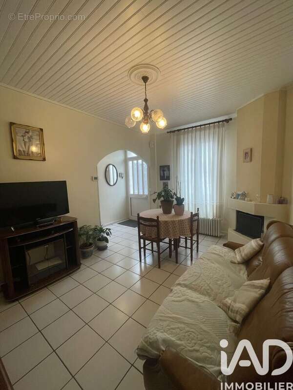 Photo 2 - Maison à LIVRY-GARGAN