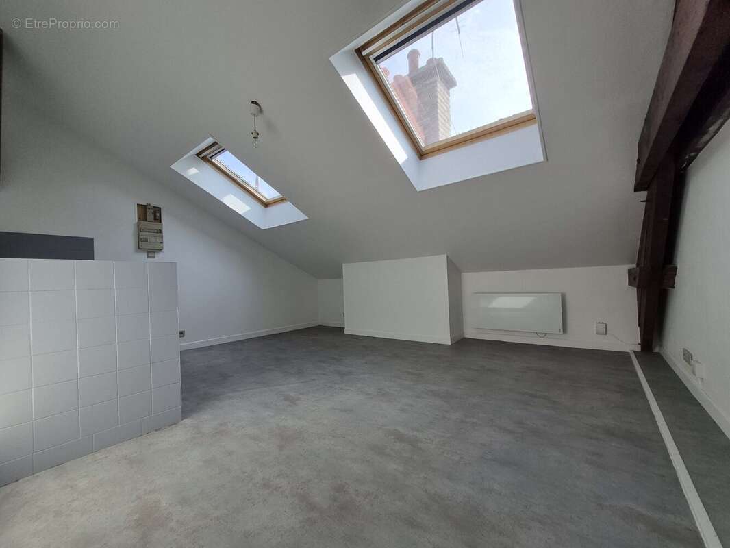 Appartement 26 m² à Reims  - photo 3