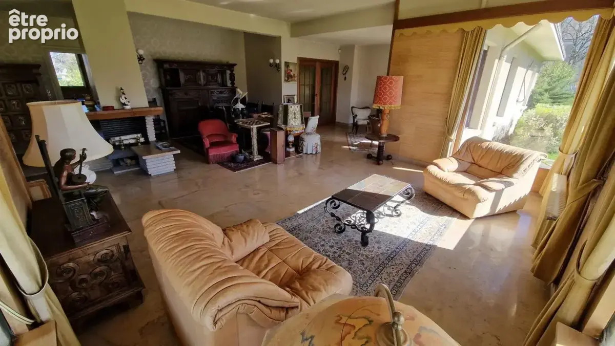Maison 319 m² à La Chatre  - photo 4