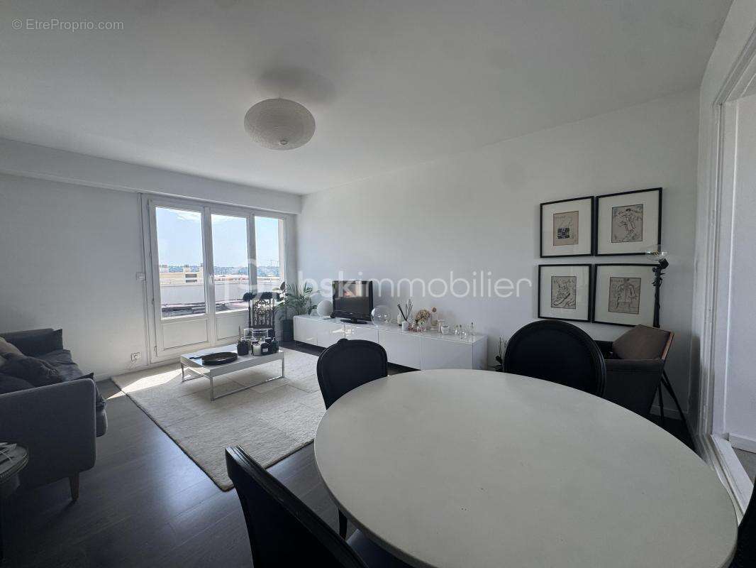 Appartement à NOGENT-SUR-MARNE