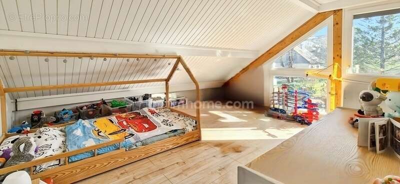 Maison à PLANCHER-BAS