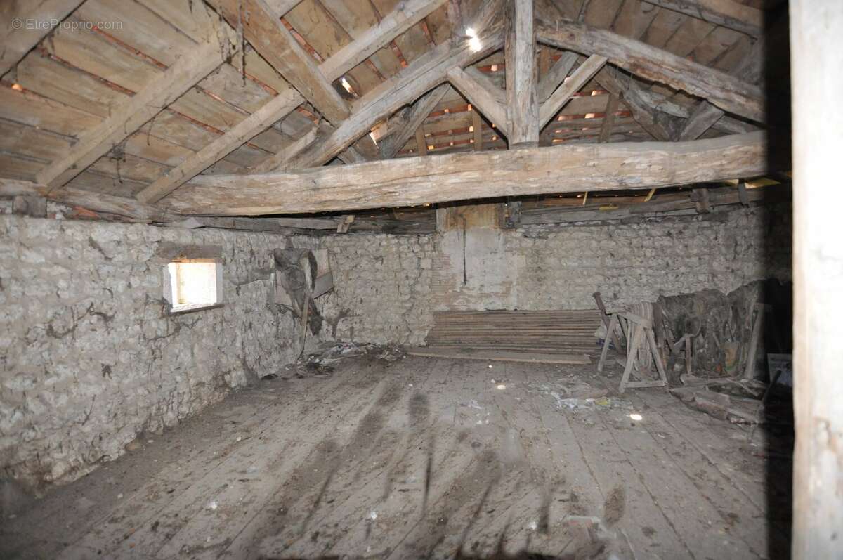 Petite maison de campagne  à rénover entièrement - photo 8