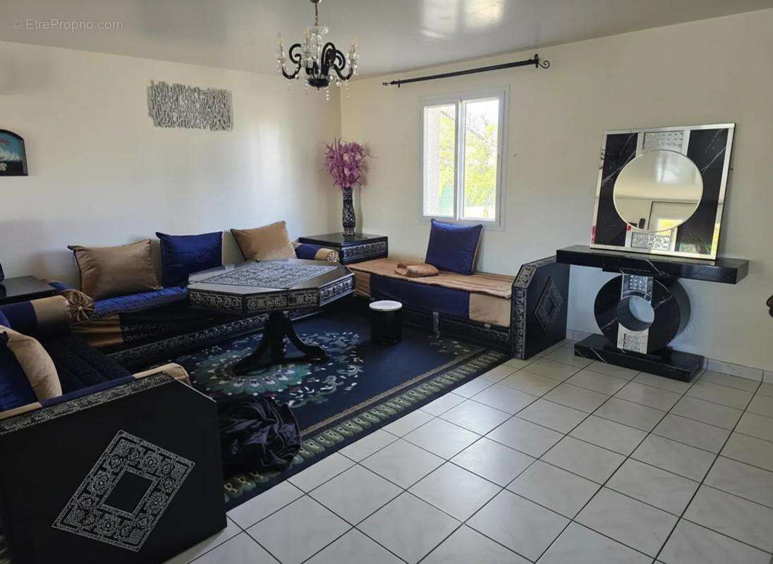 Maison 4 chambres avec jardin à Lagrave - photo 4