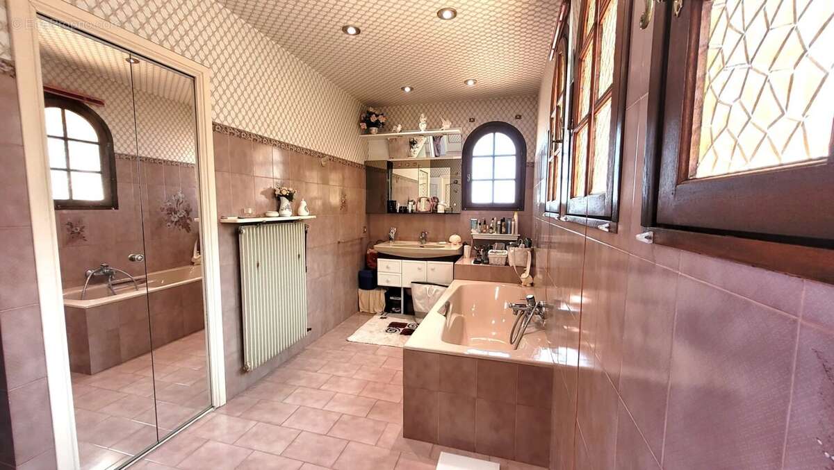 Maison à MANDELIEU-LA-NAPOULE