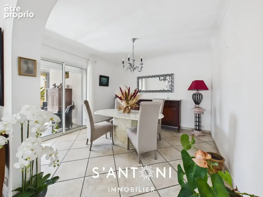 Maison familiale de 158 m² avec garage, T2 indépendant et 1 800 /an de revenus solaires à Frontignan Lapeyrade ! - photo 4