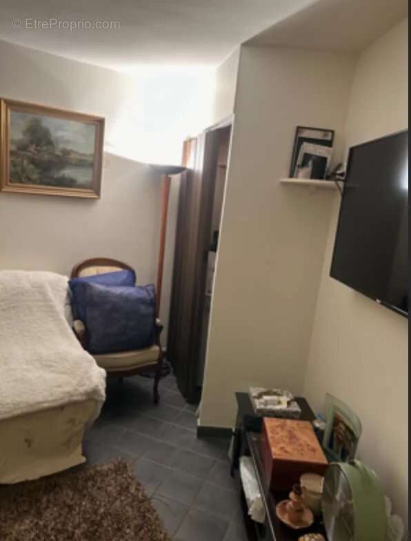 Commerce à PARIS-2E