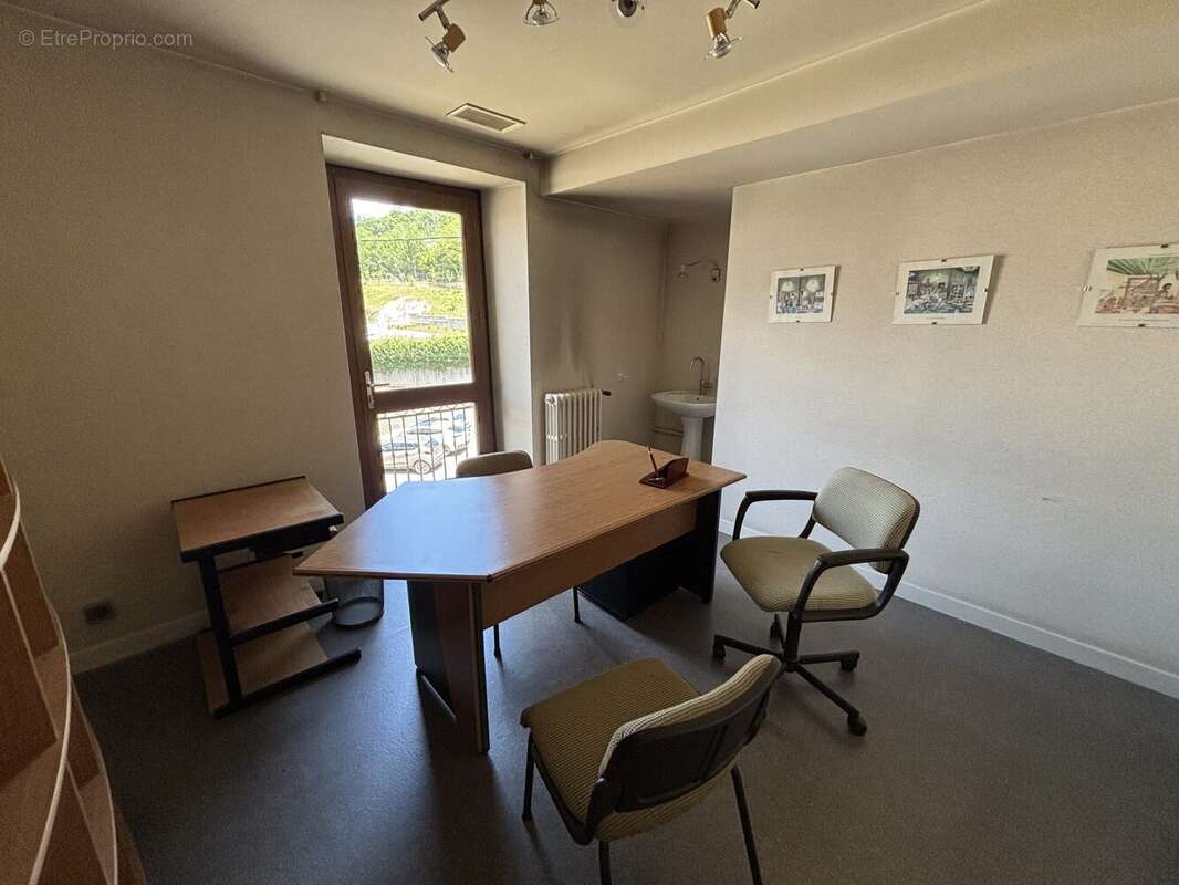 Salle de consultation 1 - Maison à BORT-LES-ORGUES