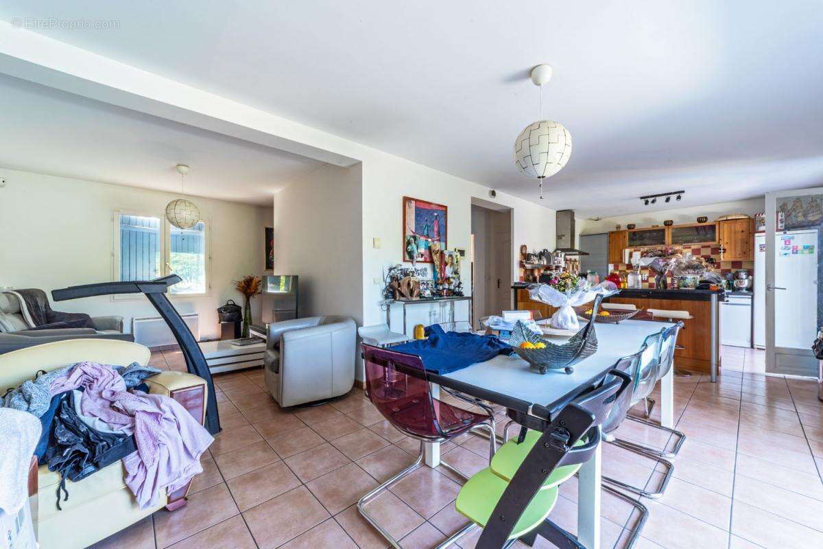 Maison à CHOISY-LE-ROI