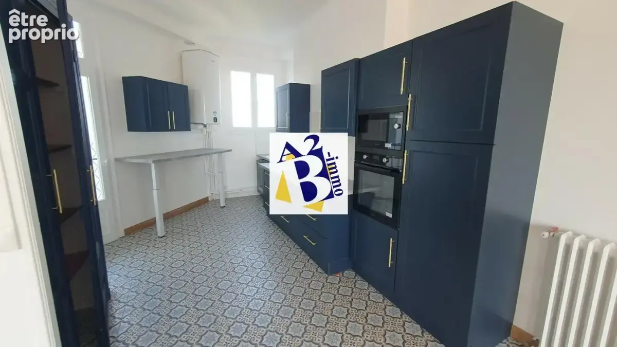 Place victor Hugo, Appt T5 de Standing, 123m² - photo 2