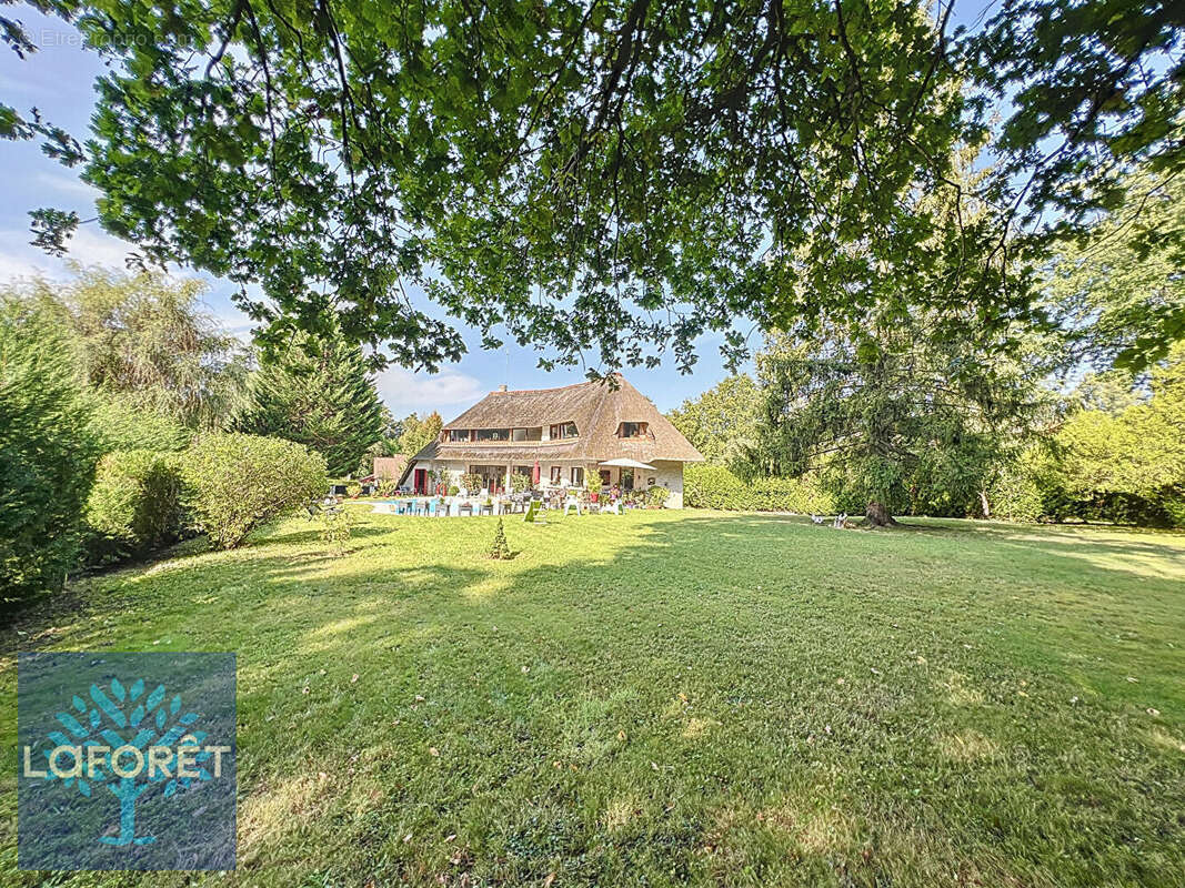 Maison à SAINT-REMY-L&#039;HONORE