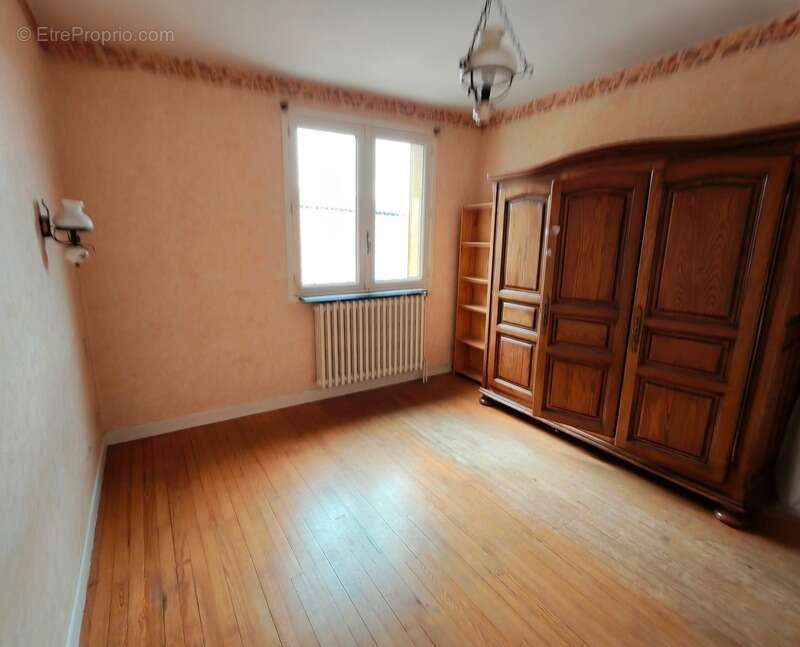 Maison à SAINT-REMY-SUR-DUROLLE