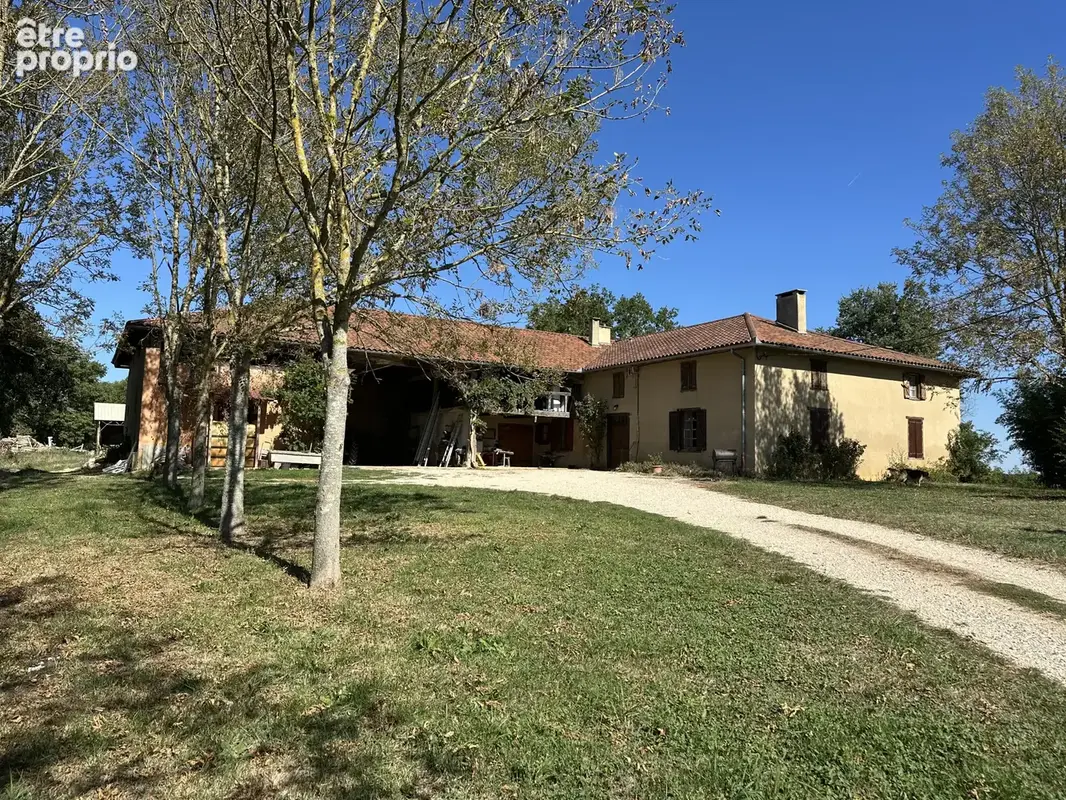 Photo Maison à L'isle-En-Dodon au prix de 350 000€