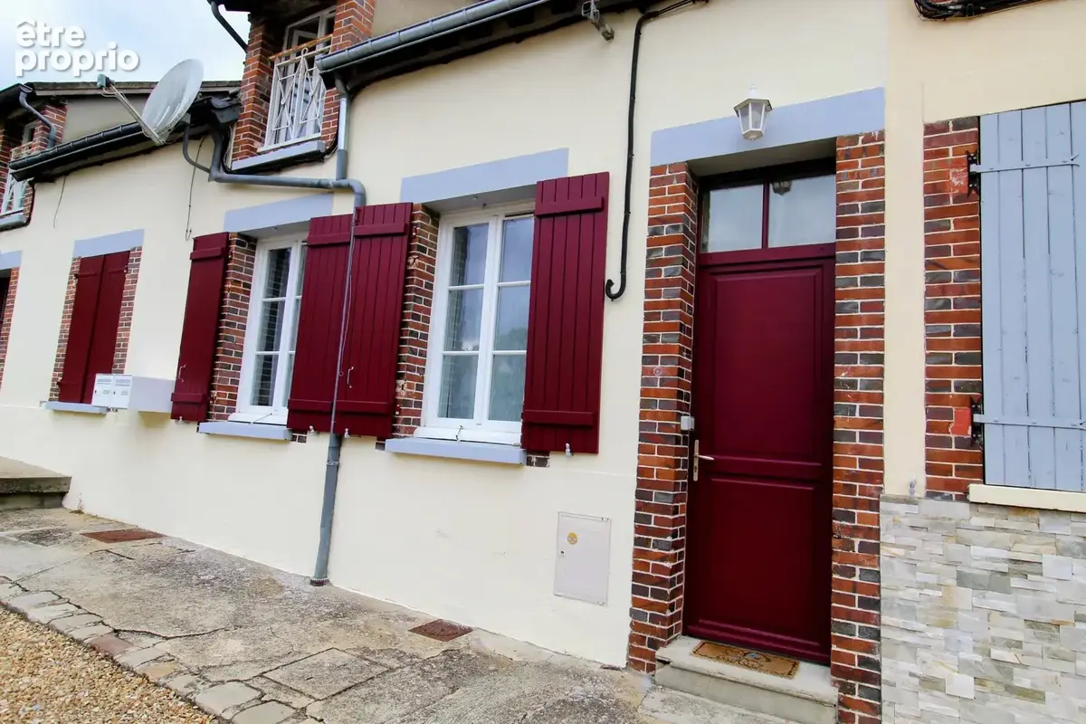 Photo Maison à Nogent-Le-Roi au prix de 120 000€
