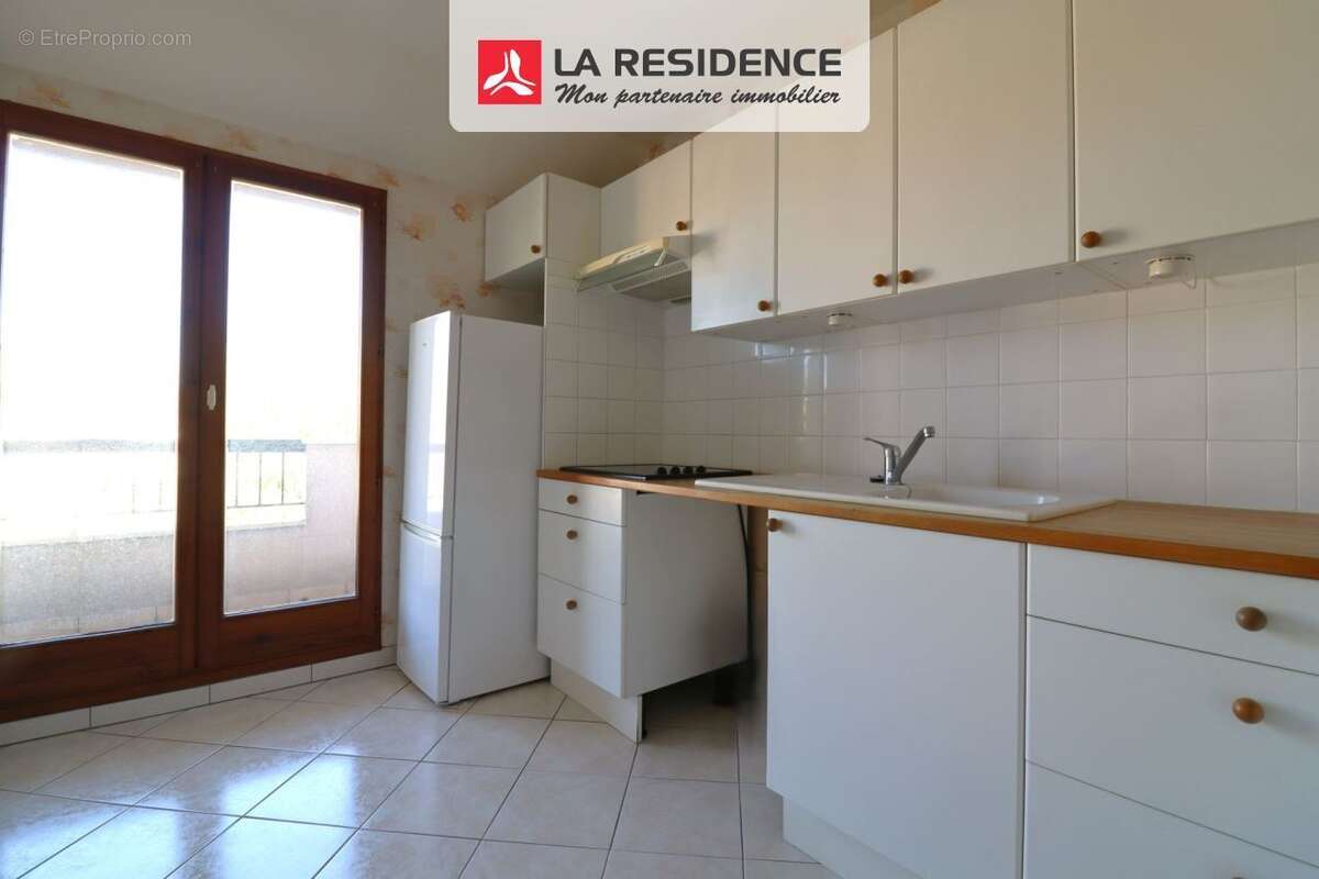 Appartement à BUC